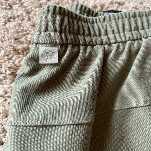 Lululemon Utilitech Classic-Fit Pull-On Pant Medium - Picture 7 of 7